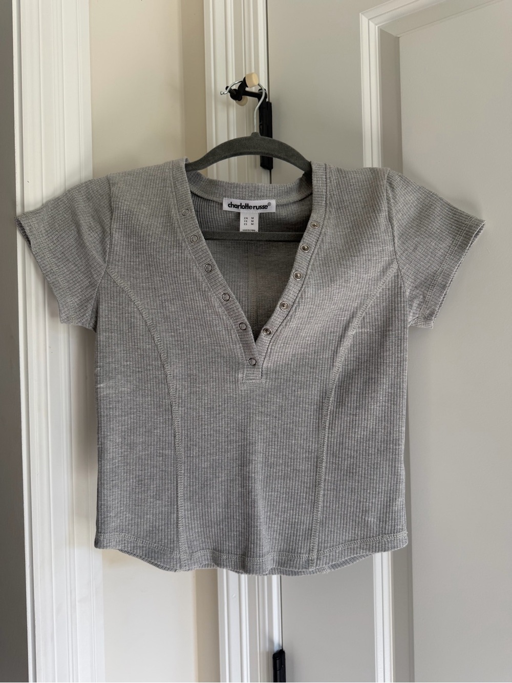 Charlotte Russe Light Gray Ribbed Henley Short Sleeve Top